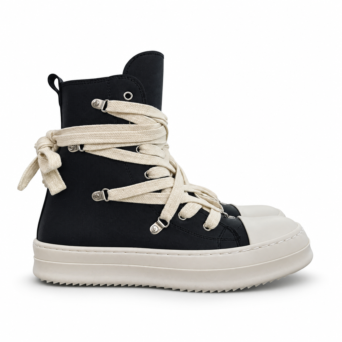 Sneakers Censored in tela