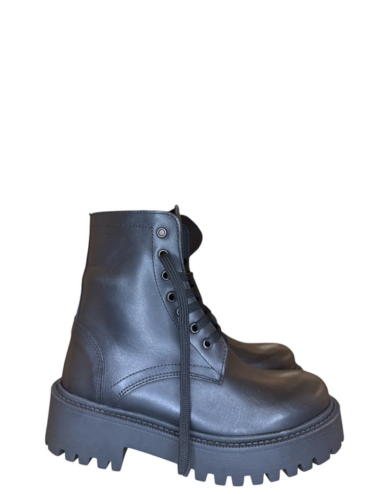Anfibi basic nero
