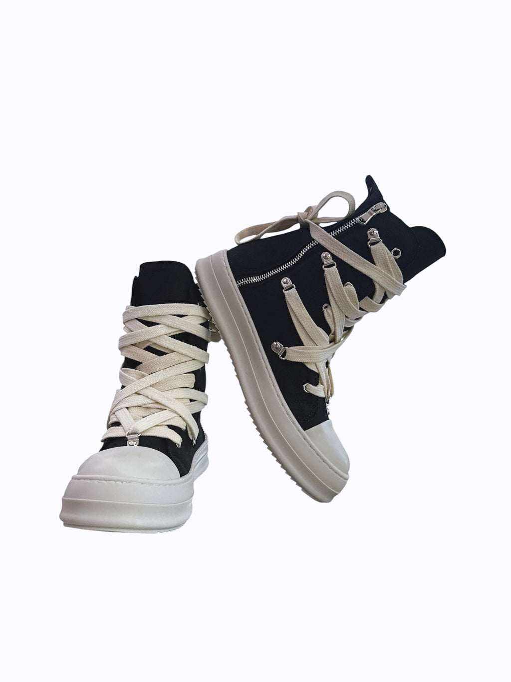 Sneakers CENSORED ganci e fori